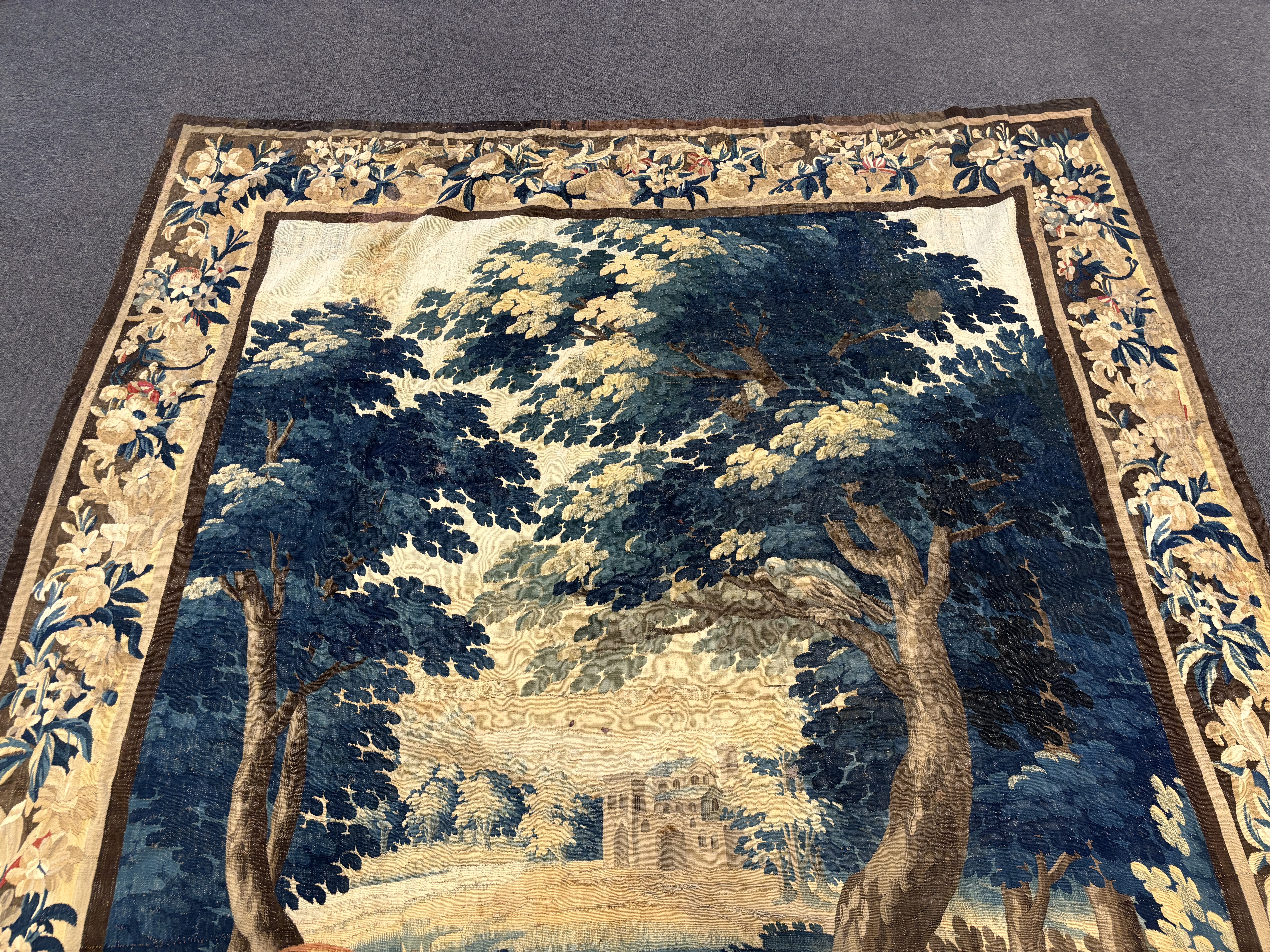 A late 18th century Brussels Verdue figurative tapestry, 332 x 254cm